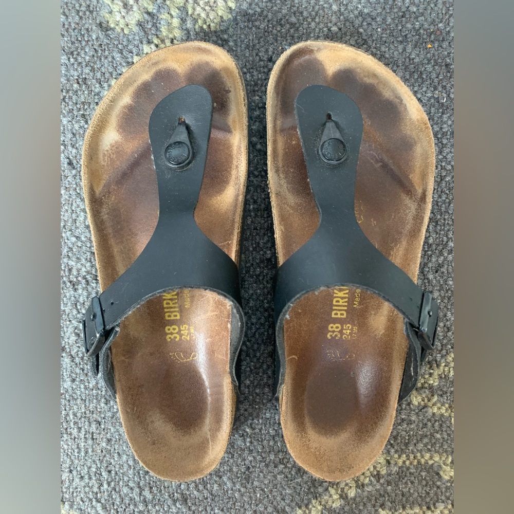 black Gizeh birkenstocks, size 8